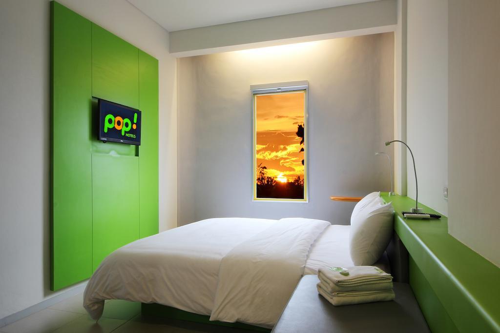 Pop! Hotel Tanjung Karang Bandar Lampung Esterno foto