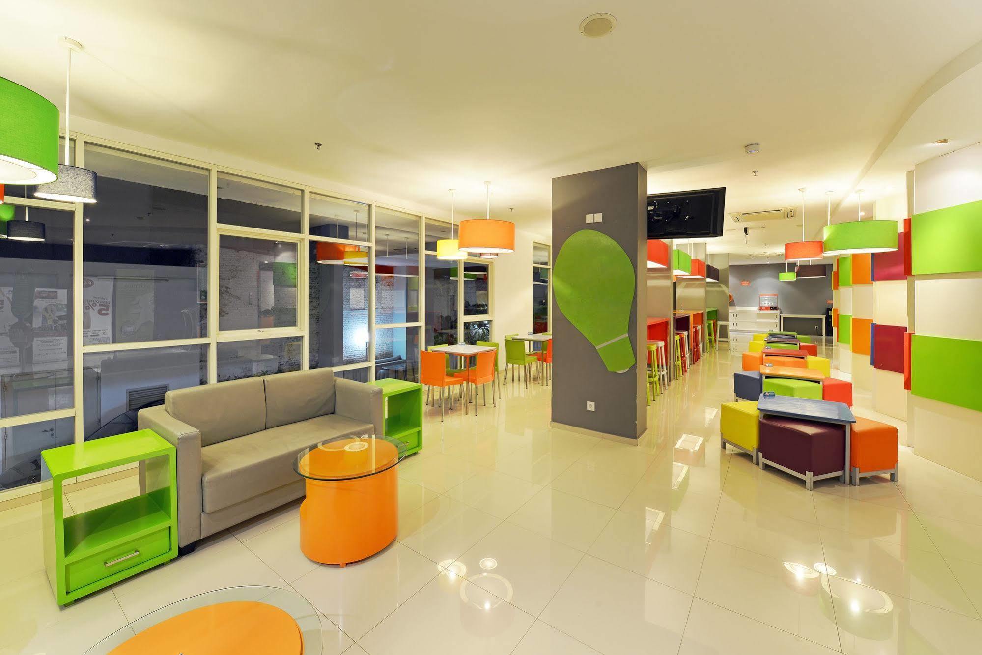 Pop! Hotel Tanjung Karang Bandar Lampung Esterno foto