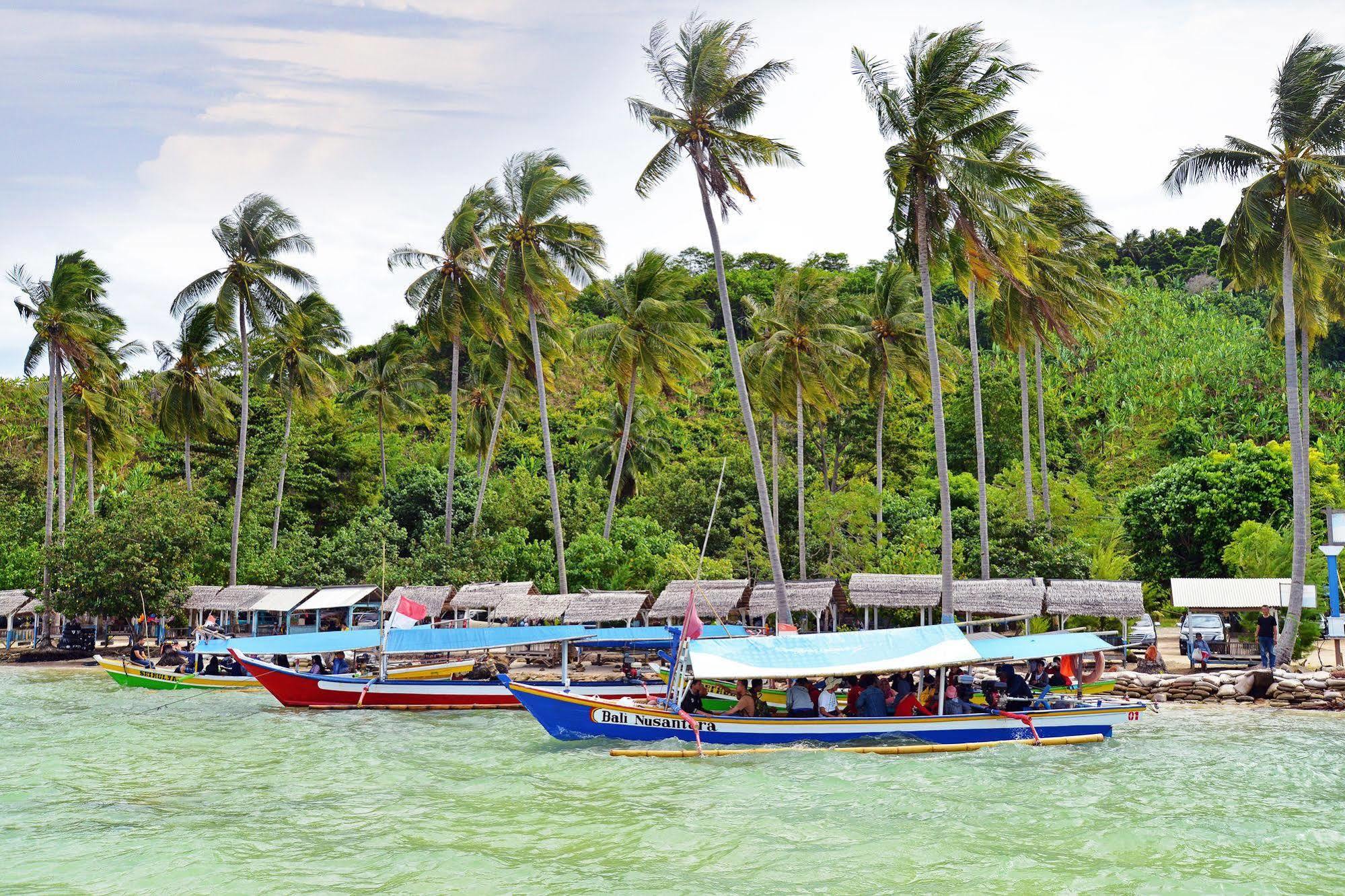 Pop! Hotel Tanjung Karang Bandar Lampung Esterno foto